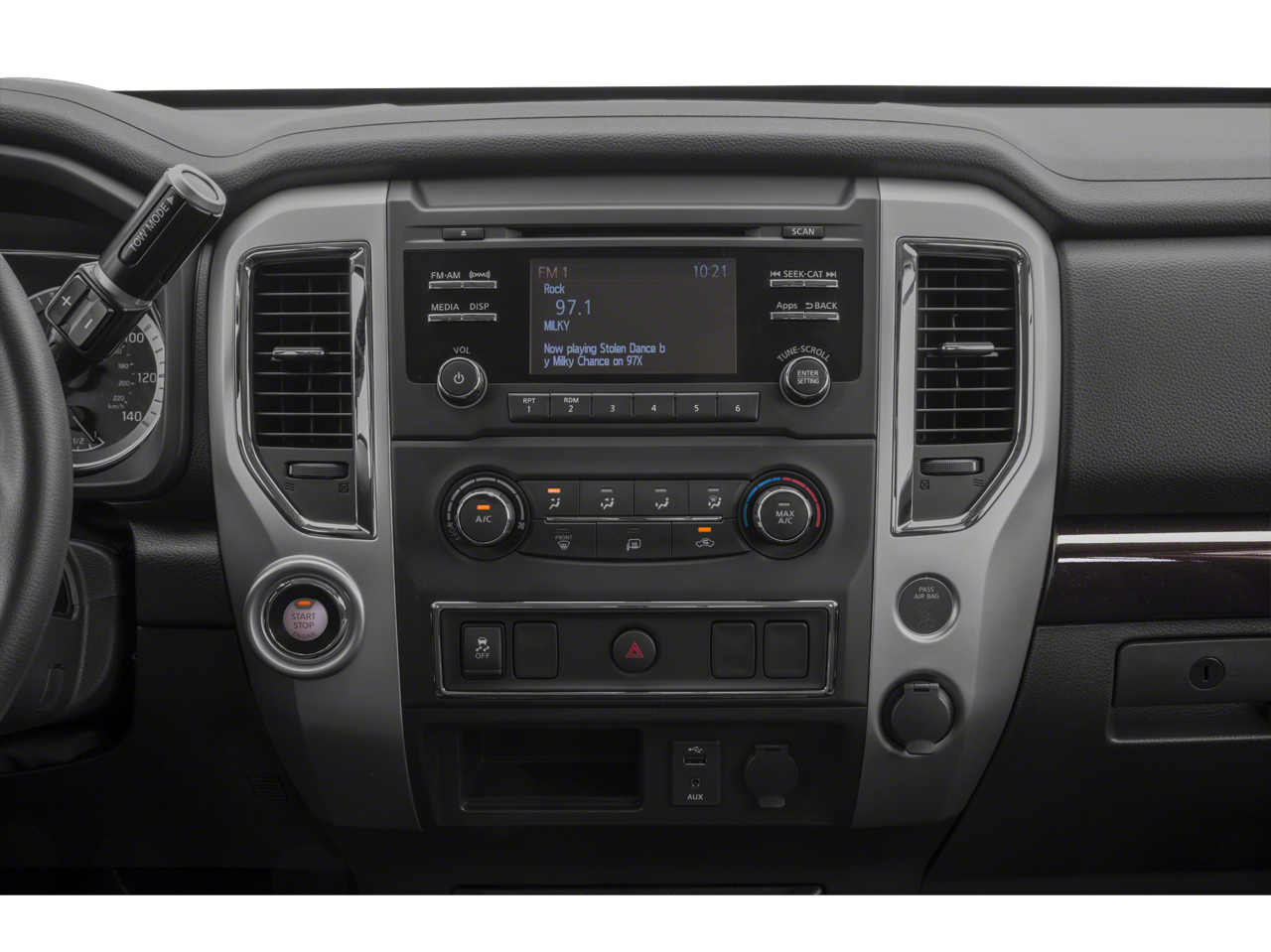 2019 Nissan TITAN SV