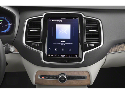 2023 Volvo XC90 Recharge Plug-In Hybrid Plus Dark Theme