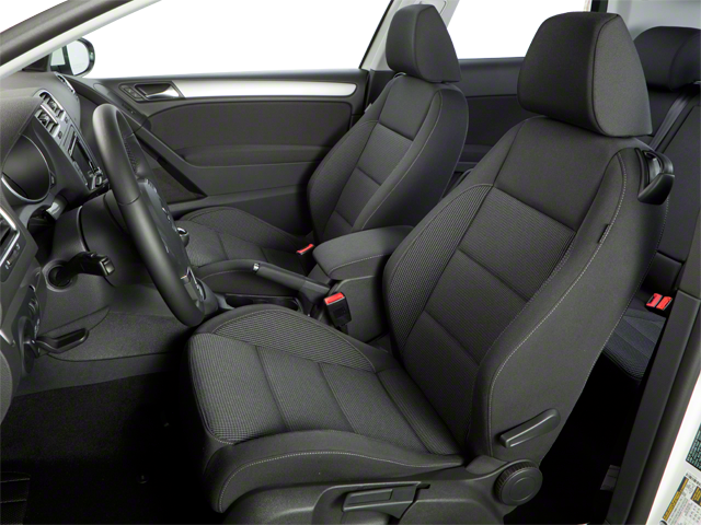 2010 Volkswagen Golf 2-Door (M5)