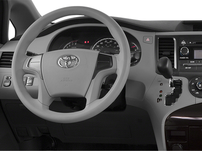 2014 Toyota Sienna LE