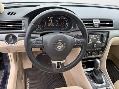 2014 Volkswagen Passat 1.8T SE