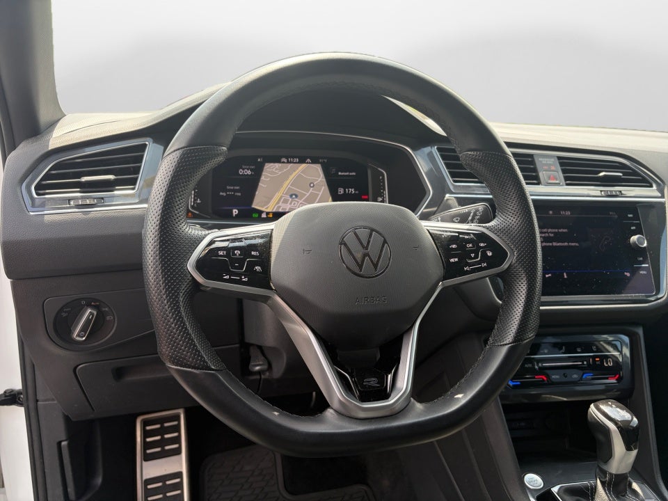 2022 Volkswagen Tiguan SEL R-Line