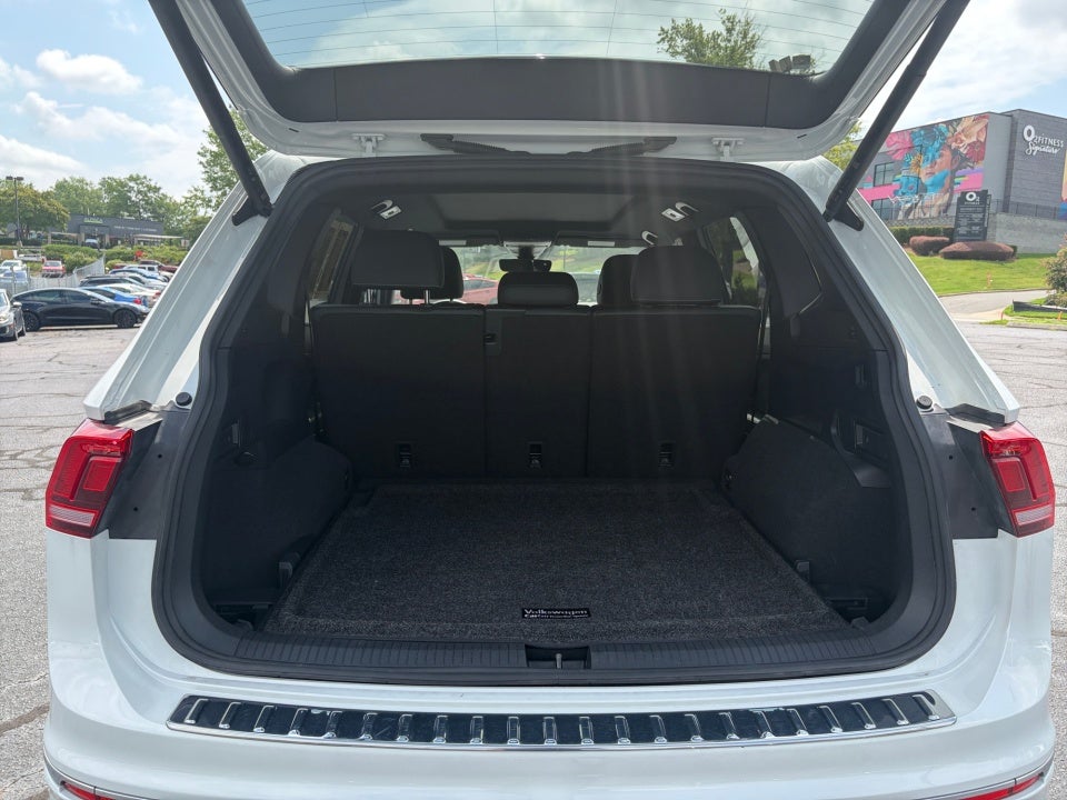 2022 Volkswagen Tiguan SEL R-Line
