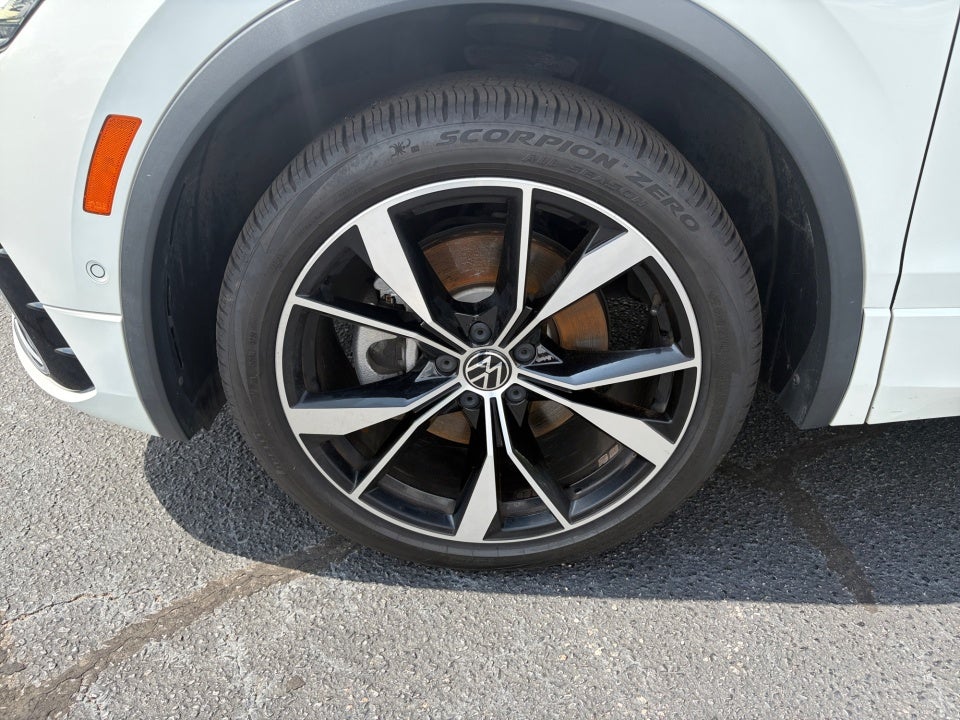 2022 Volkswagen Tiguan SEL R-Line