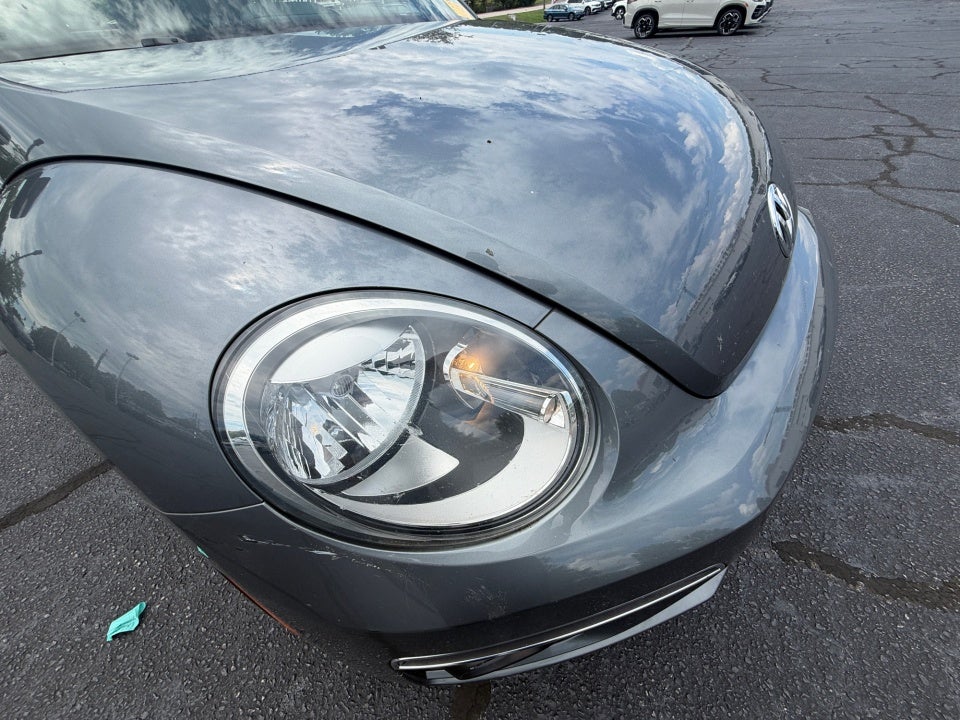 2013 Volkswagen Beetle Convertible 2.0T