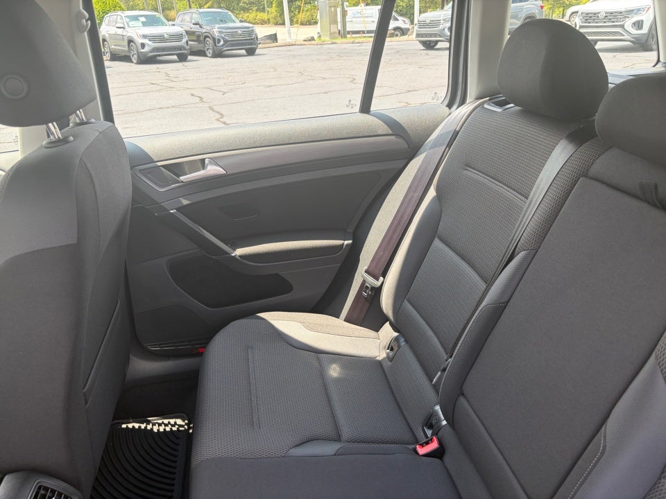2018 Volkswagen Golf SportWagen S