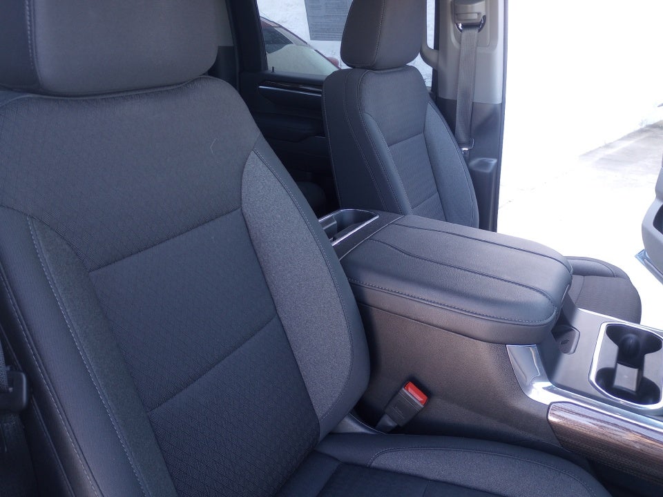 2025 Chevrolet Silverado 2500HD 4WD Crew Cab Standard Bed LT