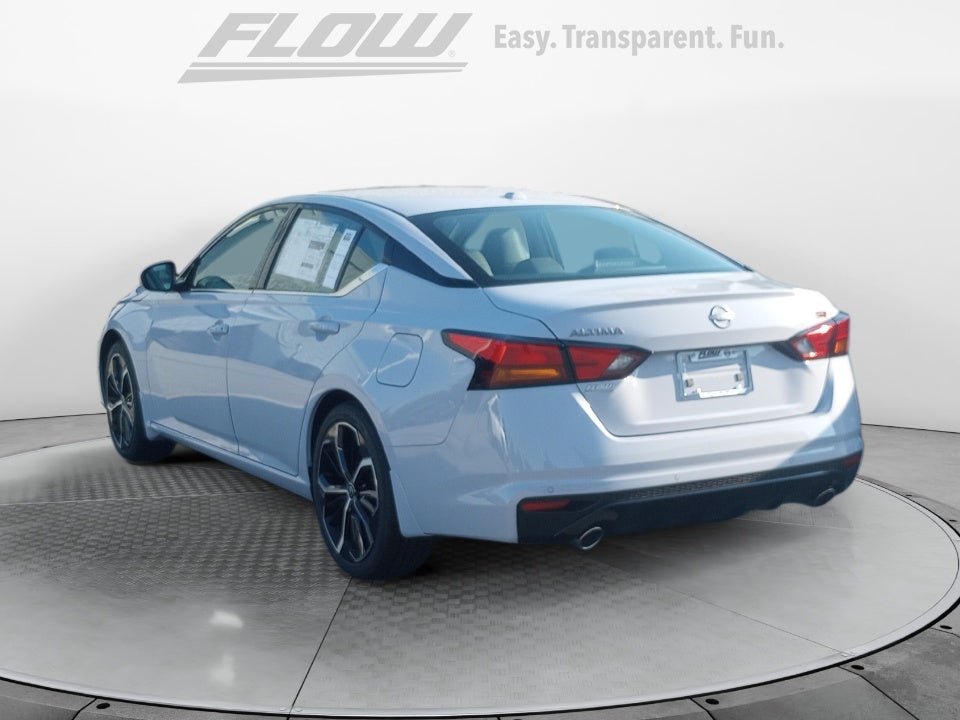 2025 Nissan Altima SR FWD