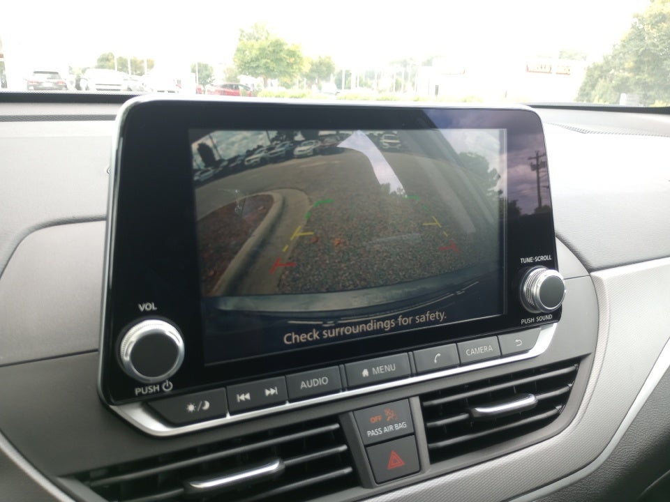 2025 Nissan Altima SR FWD