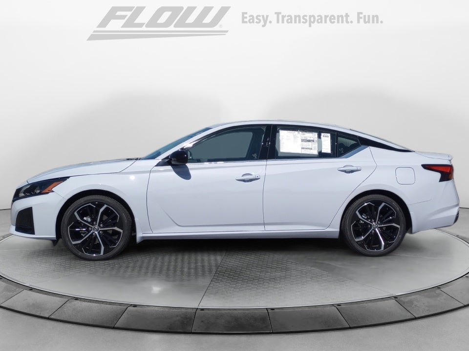 2025 Nissan Altima SR FWD