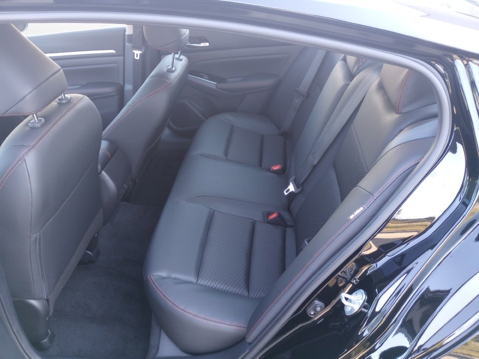 2025 Nissan Altima SR FWD