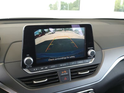 2025 Nissan Altima SR FWD