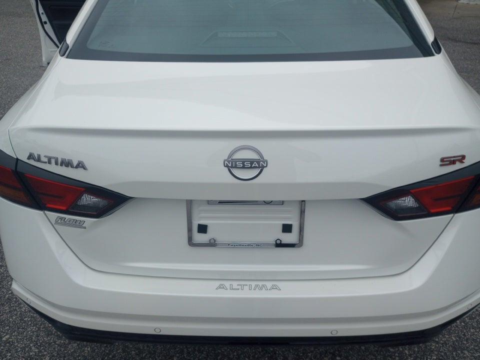 2025 Nissan Altima SR FWD