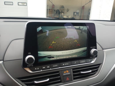 2025 Nissan Altima SR FWD