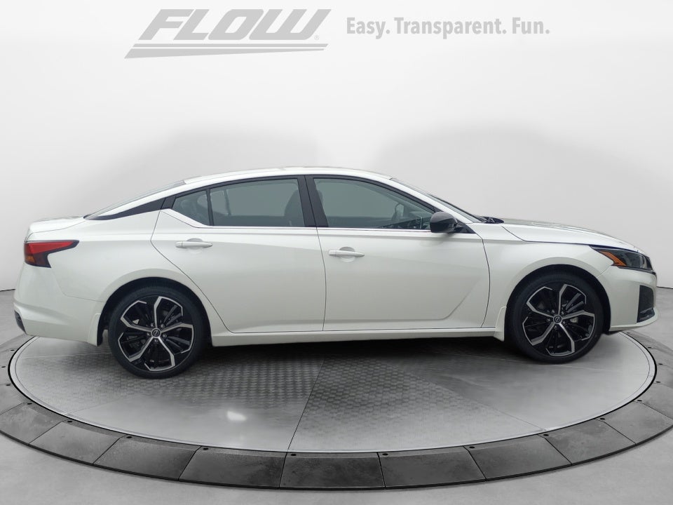 2025 Nissan Altima SR FWD