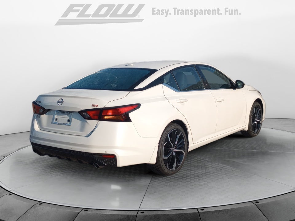 2025 Nissan Altima SR FWD