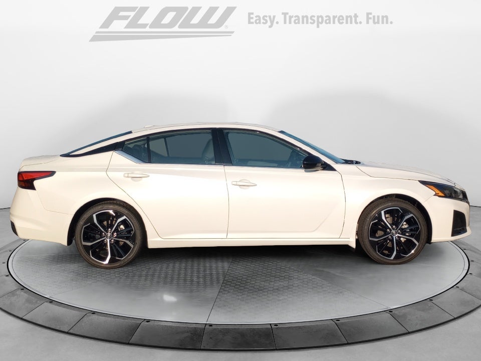 2025 Nissan Altima SR FWD