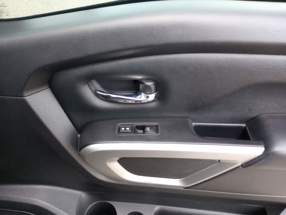 2021 Nissan TITAN Crew Cab SV 4x4