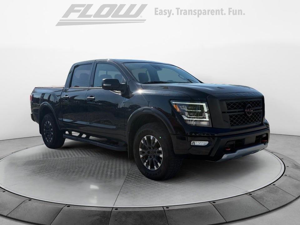 2024 Nissan TITAN Crew Cab PRO-4X 4x4