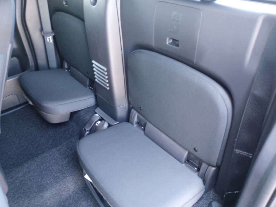 2025 Nissan Frontier King Cab SV 4x2