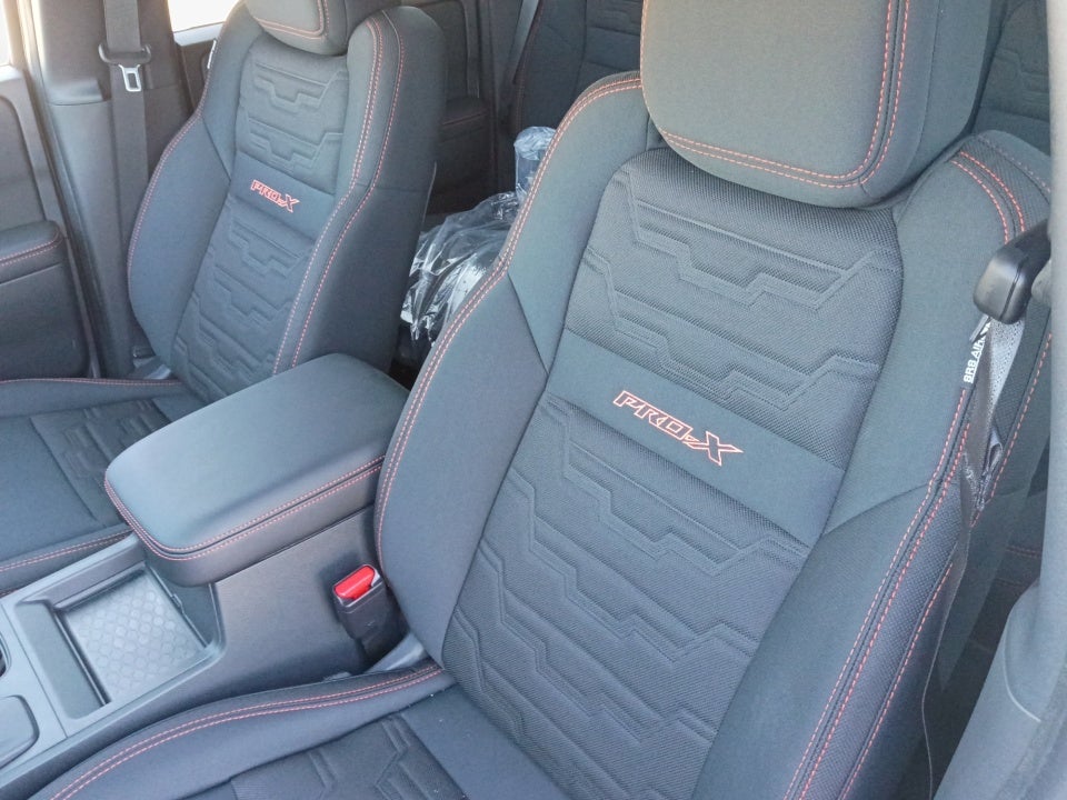 2026 Nissan Frontier Crew Cab PRO-X 4x2