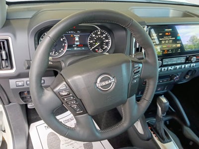 2025 Nissan Frontier SV