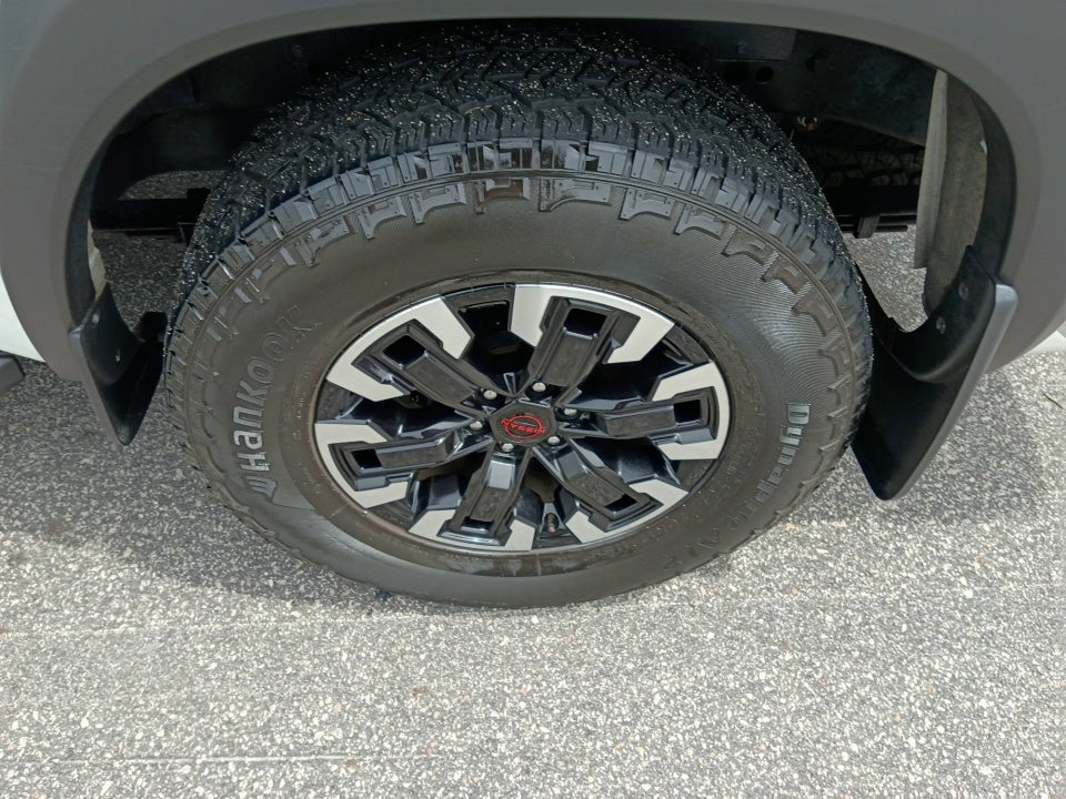 2024 Nissan Frontier Crew Cab PRO-X 4x2