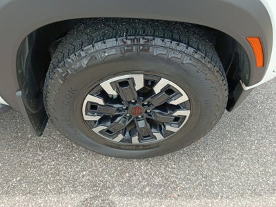 2024 Nissan Frontier Crew Cab PRO-X 4x2