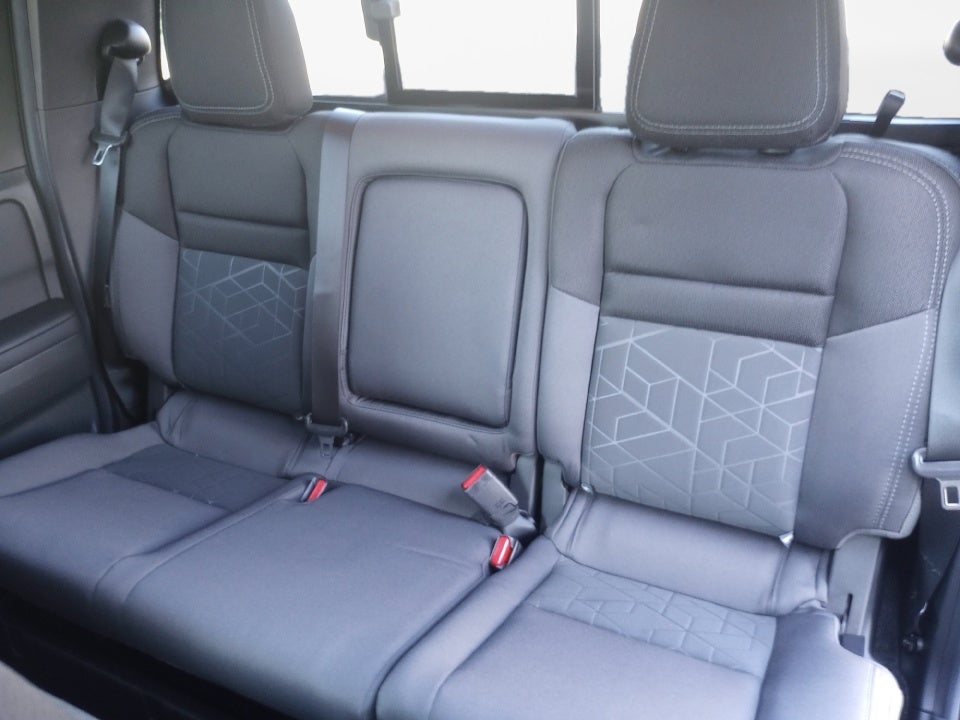 2026 Nissan Frontier Crew Cab SV 4x2