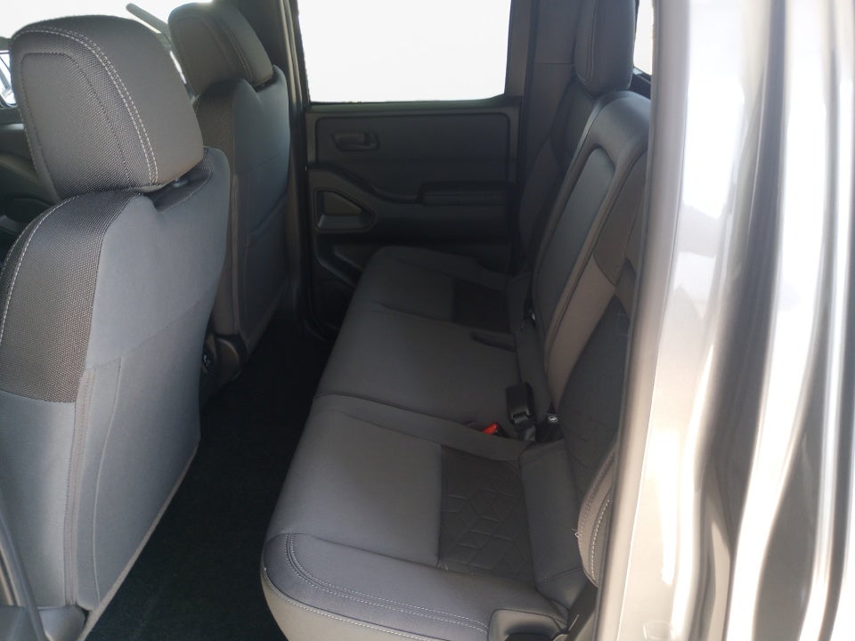 2026 Nissan Frontier Crew Cab SV 4x2