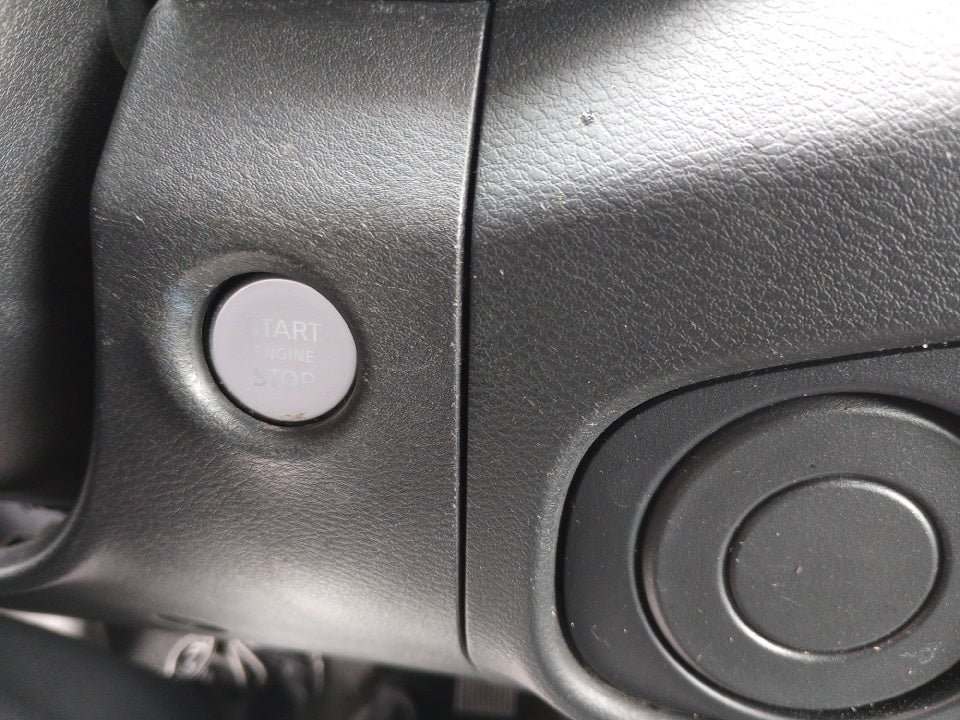 2022 Nissan Frontier Crew Cab SV 4x2