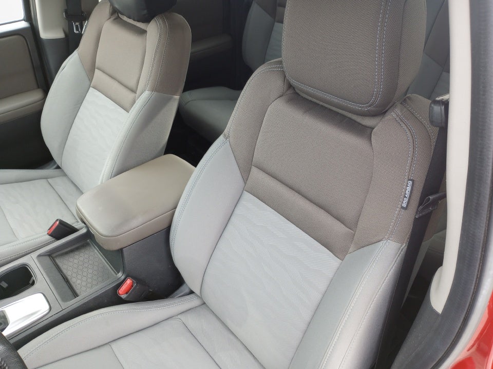 2022 Nissan Frontier Crew Cab SV 4x2