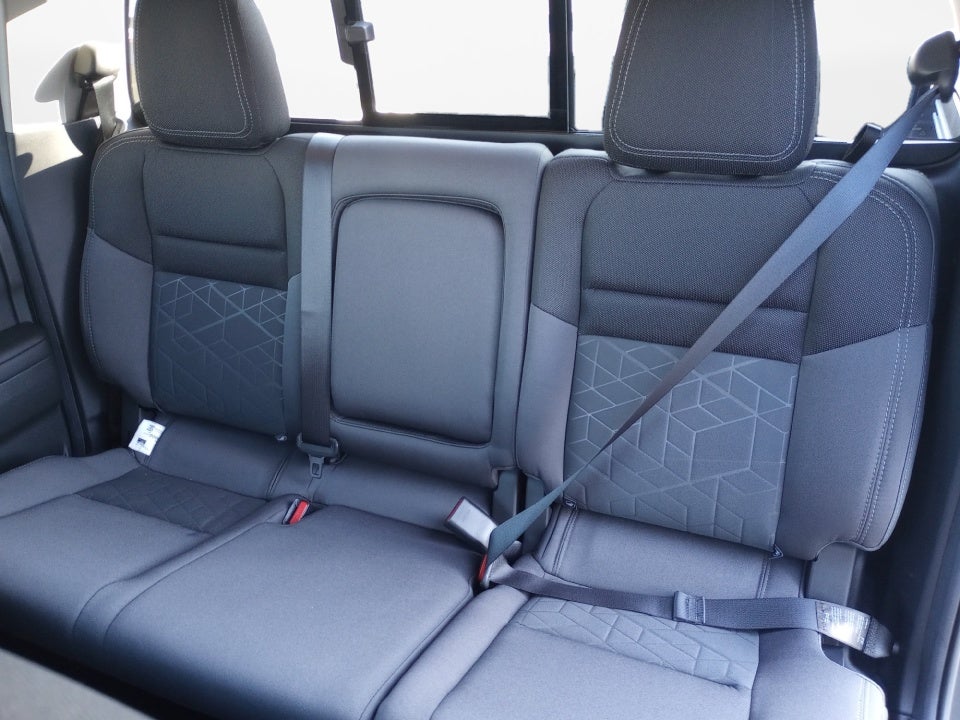 2026 Nissan Frontier Crew Cab SV 4x2