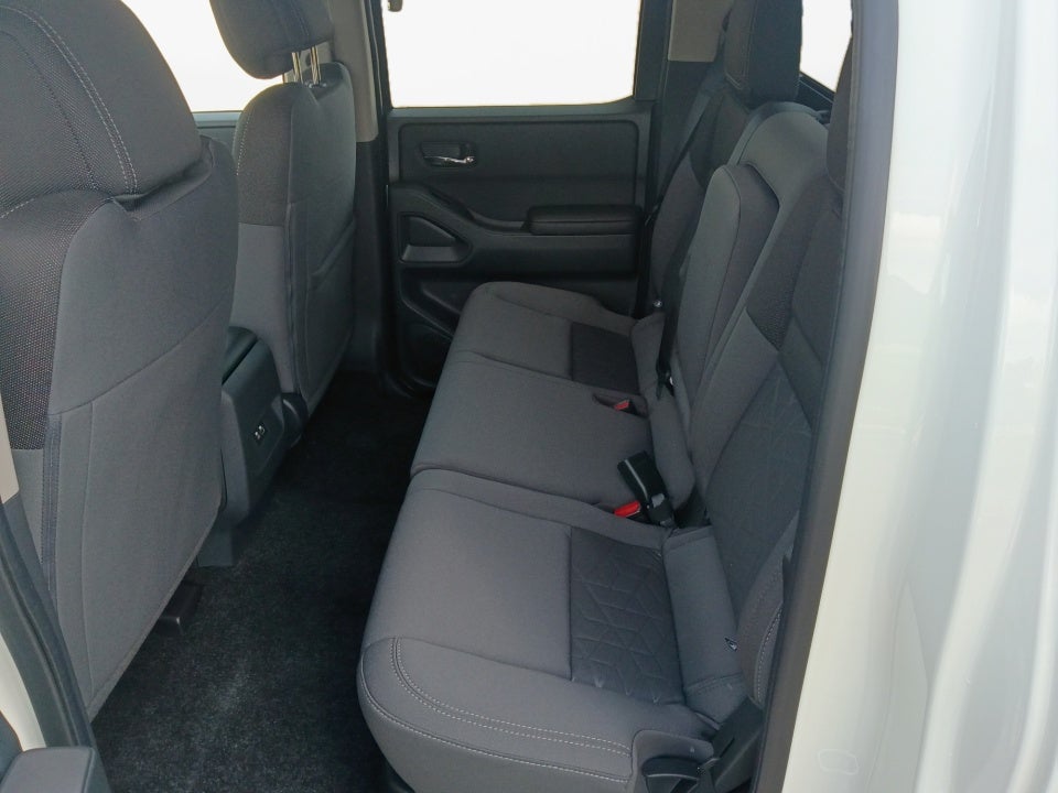 2026 Nissan Frontier Crew Cab SV 4x2
