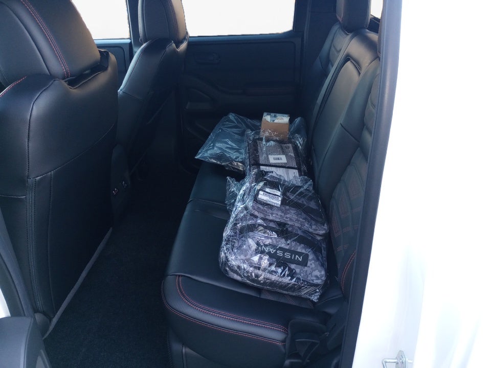 2026 Nissan Frontier Crew Cab PRO-4X 4x4