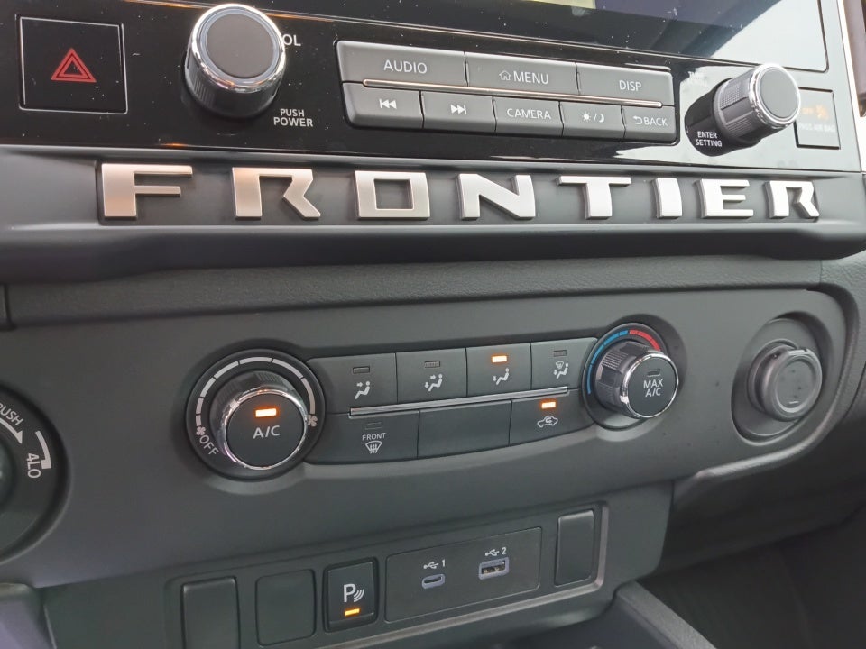 2025 Nissan Frontier SV