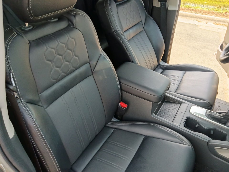 2025 Nissan Frontier SL