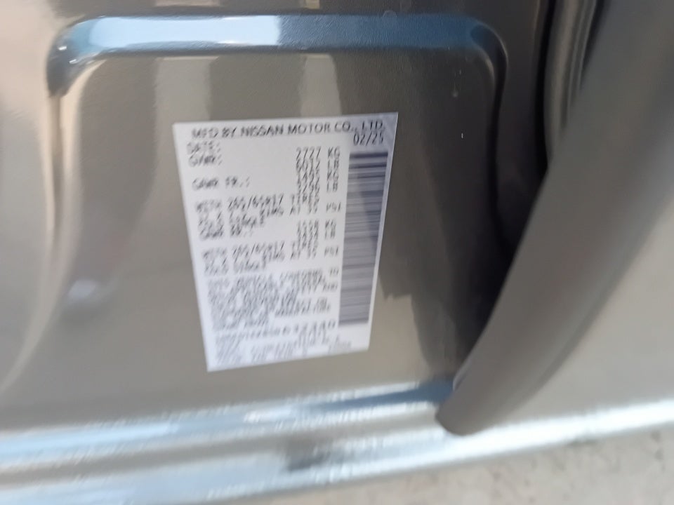 2025 Nissan Frontier SL