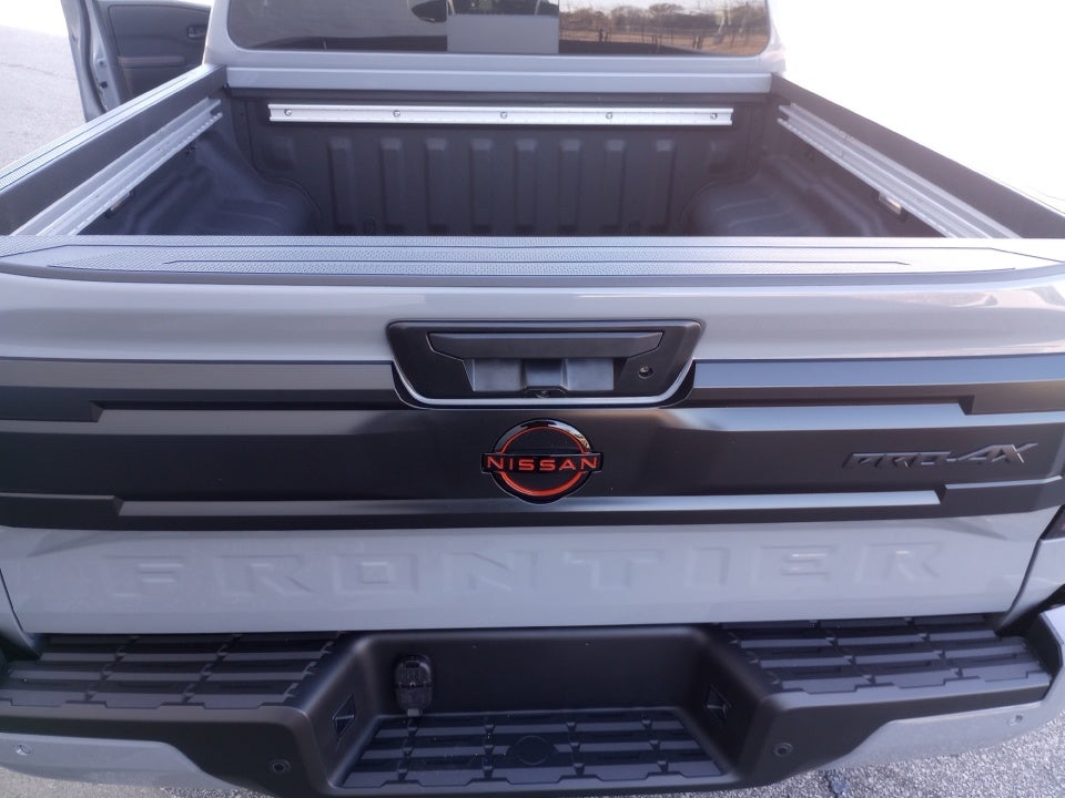 2026 Nissan Frontier Crew Cab PRO-4X 4x4