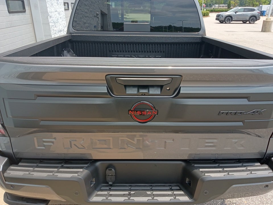 2026 Nissan Frontier Crew Cab PRO-4X 4x4