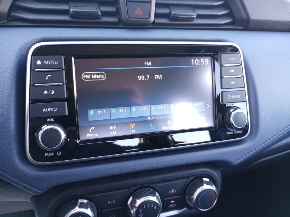 2025 Nissan Versa 1.6 SV