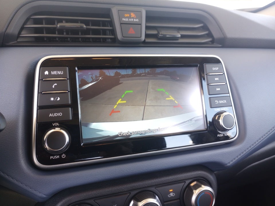 2025 Nissan Versa 1.6 SV