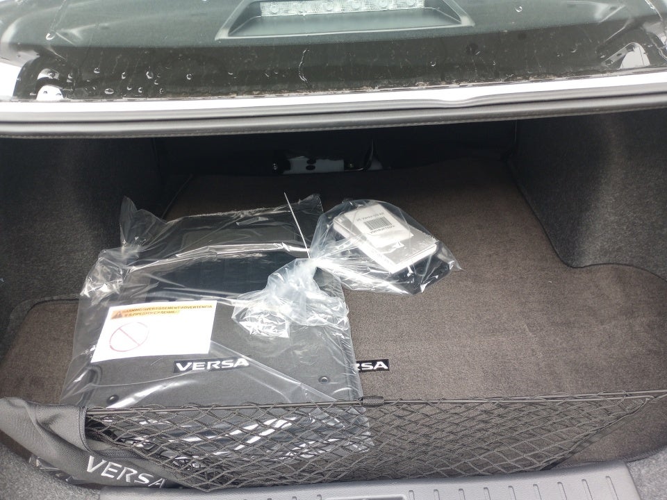 2025 Nissan Versa 1.6 SR