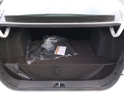 2025 Nissan Versa 1.6 SR