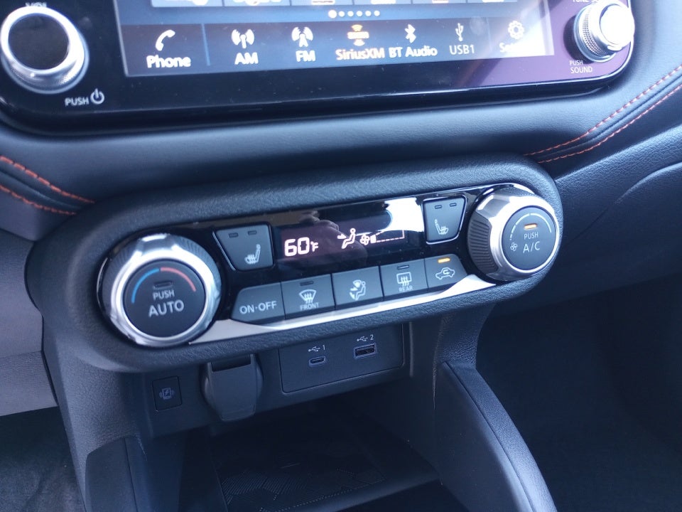 2025 Nissan Versa 1.6 SR