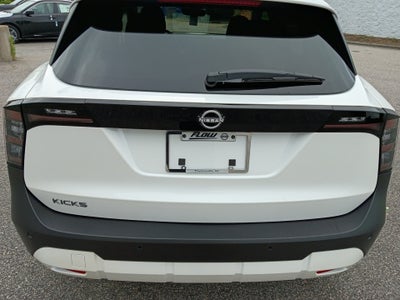 2026 Nissan Kicks SV