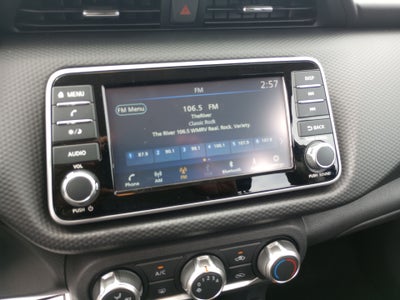 2025 Nissan Kicks SR FWD