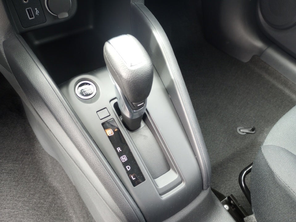 2025 Nissan Kicks SR FWD