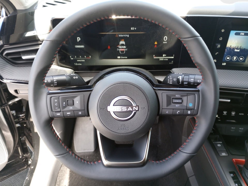 2025 Nissan Kicks SR FWD