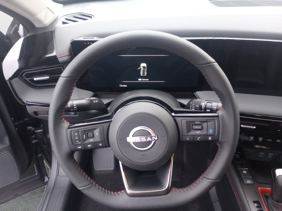 2025 Nissan Kicks SR FWD